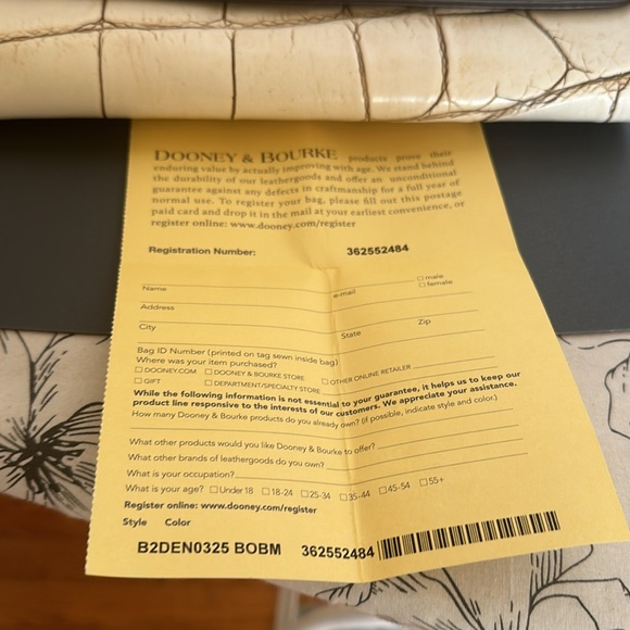 Handbag - Picture 6 of 6